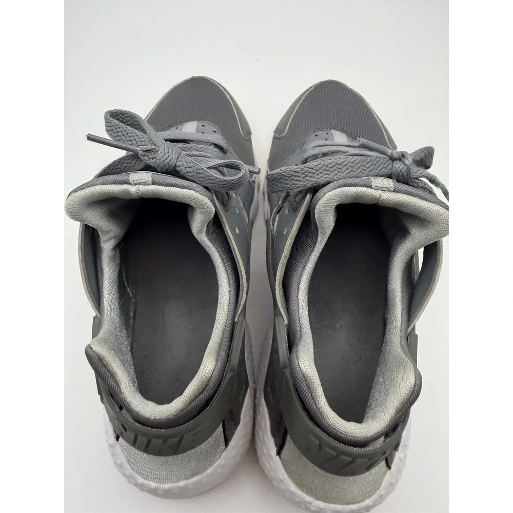 Nike Air Huarache Run GS Gray White Sneakers Youth Size 4.5Y Boys Girls Running